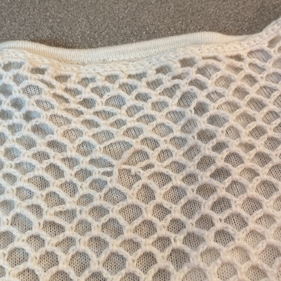Croft & Barrow - pretty white Crochet top. Size S - Picture 11 of 11